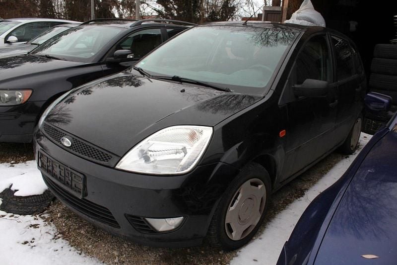 Gebraucht Ford Fiesta 101 PS (74 kW) 2005 Blau Kleinwagen
