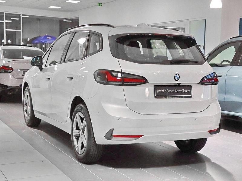Neu BMW 216 Active Tourer Efficient Dynamics 122 PS (89 kW) 2026 Mineralweiss Van / Kleinbus