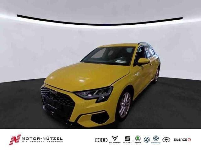 Pythongelb metallic Gebraucht 2023 Audi A3 Advanced Plus Limousine | 34.430 € (Teuer) - Bild 1/4