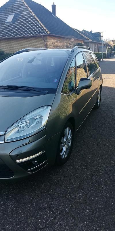 Braun Gebraucht 2012 Citroën Grand C4 Picasso Exclusive Van / Kleinbus | 5.500 € (Fairer Preis) - Bild 1/4