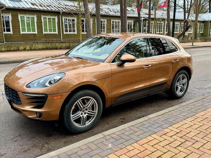 Braun Gebraucht 2015 Porsche Macan S SUV | 23.900 € - Bild 1/4