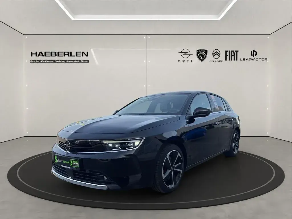 Gebraucht Opel Astra Elegance 181 PS (133 kW) 2022 Karbon schwarz (metallic) Limousine