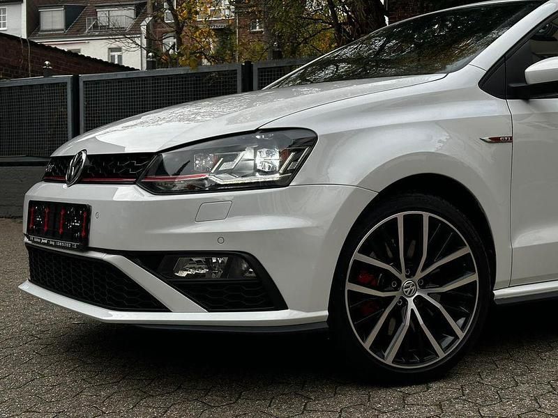 Weiß Gebraucht 2016 VW Polo GTI Limousine | 14.500 € (Fairer Preis) - Bild 1/4