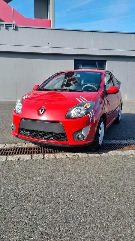 Second-hand Renault Twingo 76 CP (55 kW) 2009 Roșu Hatchback