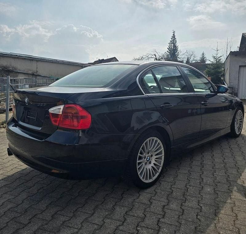 Gebraucht BMW 325 218 PS (160 kW) 2007 Limousine