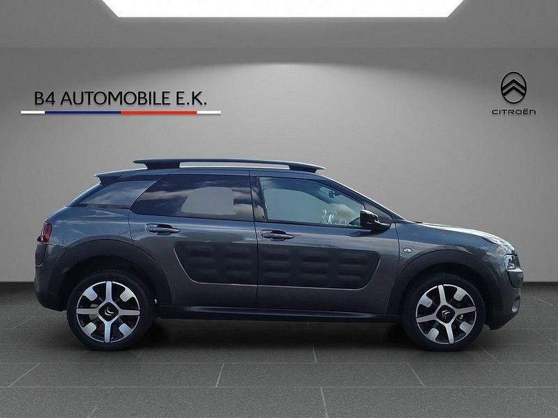 Gebraucht Citroën C4 Shine 82 PS (60 kW) 2017 Grau SUV