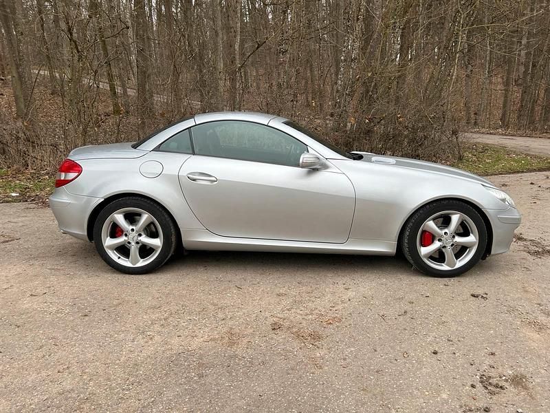 Gebraucht Mercedes SLK350 272 PS (200 kW) 2005 Silber Cabrio