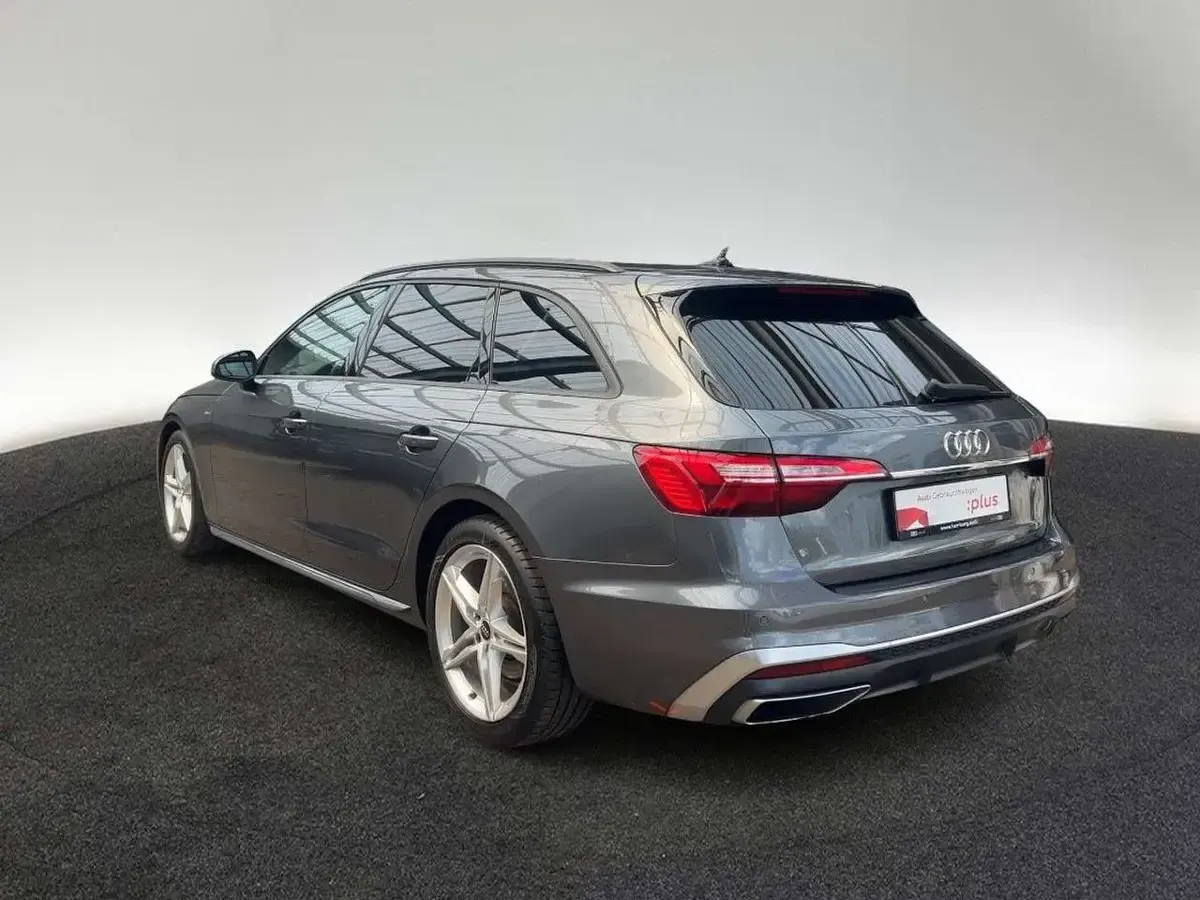 Gebraucht Audi A4 S-Line 163 PS (119 kW) 2023 Daytonagrau perleffekt Kombi