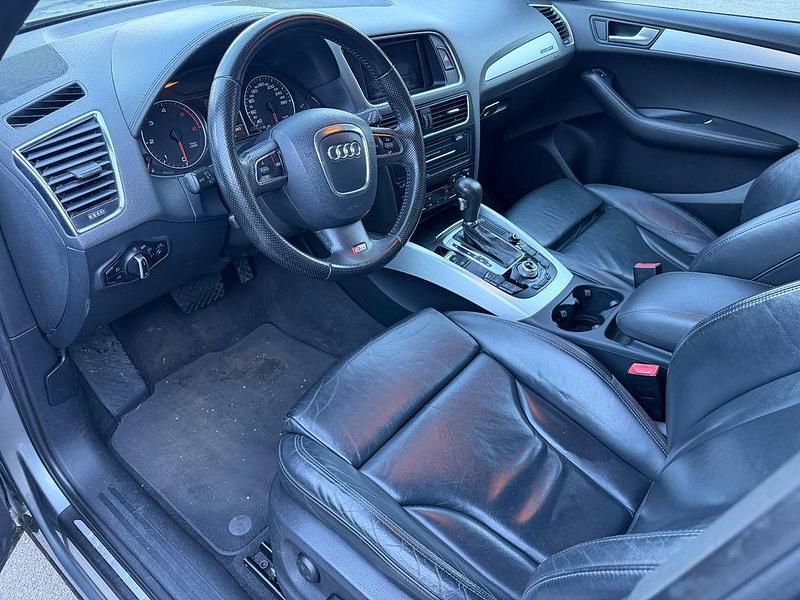 Gebraucht Audi Q5 Comfort 239 PS (175 kW) 2011 Grau SUV