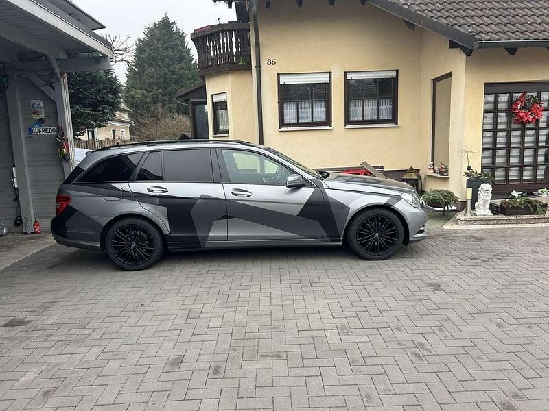 Gebraucht Mercedes C220 170 PS (125 kW) 2013 Grau Kombi