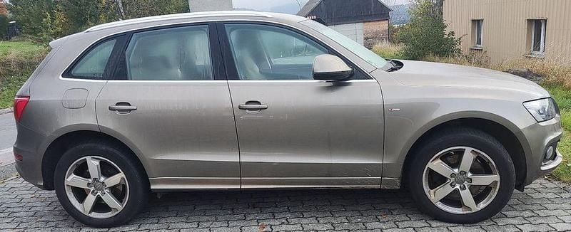 Braun Gebraucht 2009 Audi Q5 S-Line SUV | 9.990 € (Superpreis) - Bild 1/4