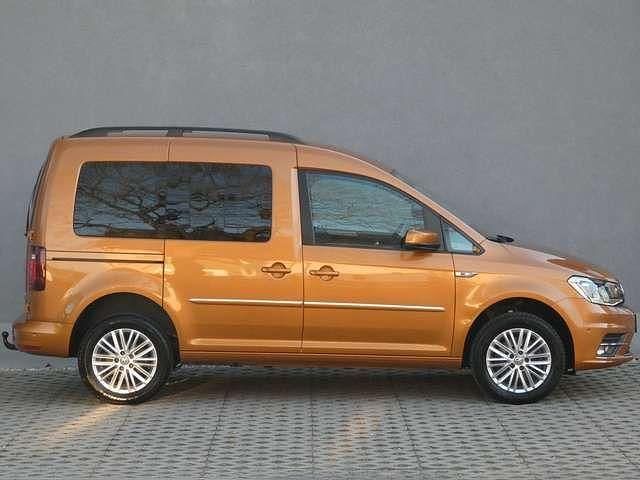 Gebraucht VW Caddy Highline 122 PS (89 kW) 2016 Orange Van / Kleinbus