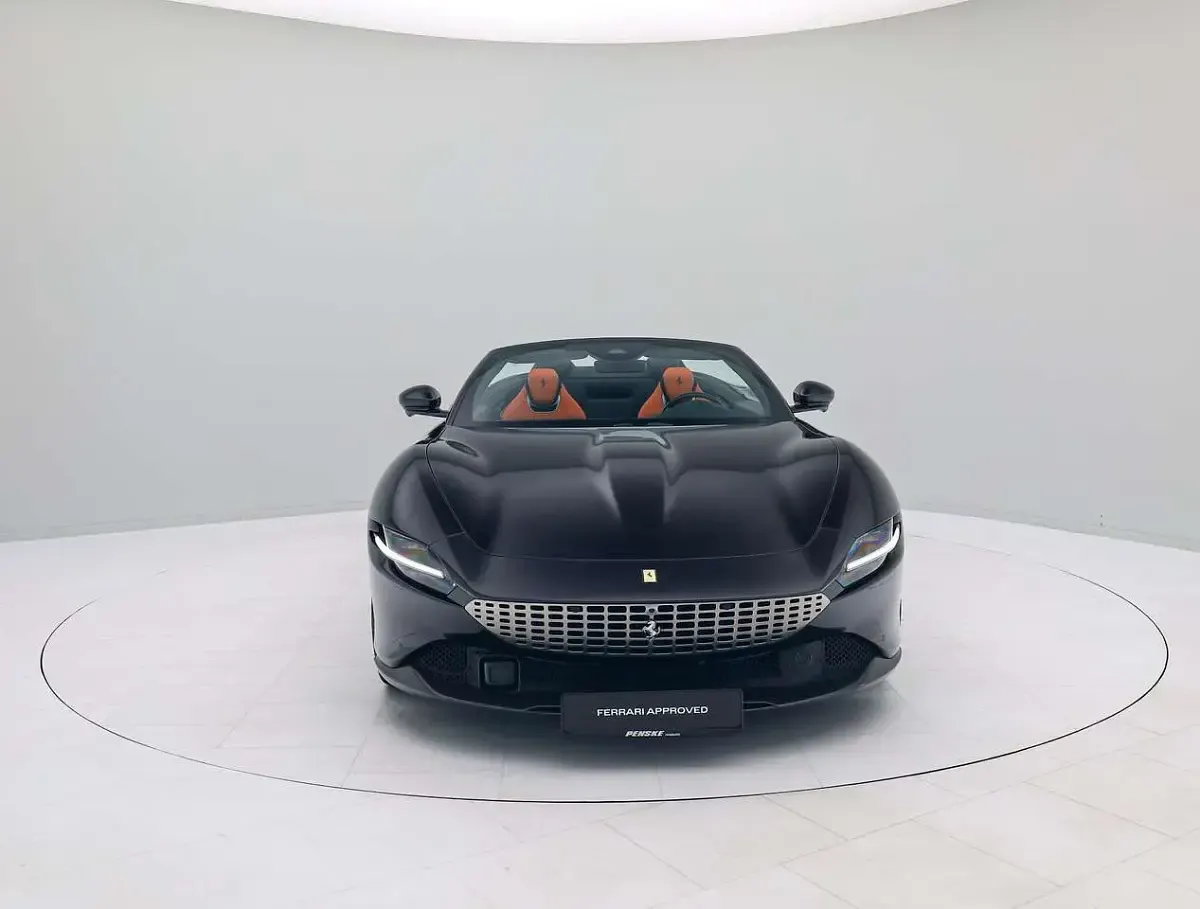 Gebraucht Ferrari Roma 620 PS (456 kW) 2024 Nero daytona Cabrio