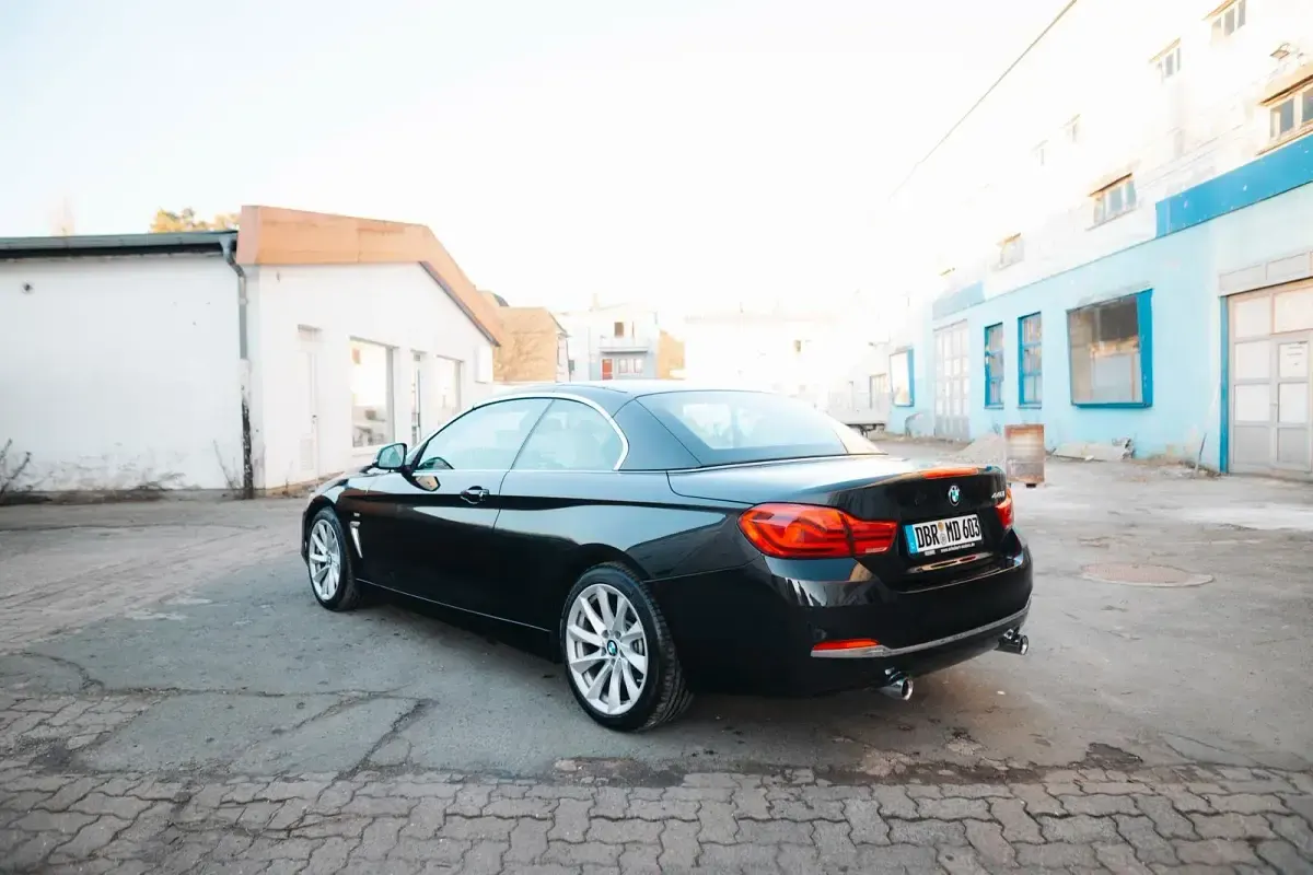 Gebraucht BMW 440 M Performance 326 PS (239 kW) 2017 Schwarz Cabrio