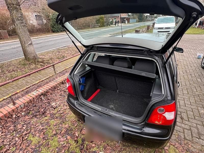 Gebraucht VW Polo 75 PS (55 kW) 2003 Schwarz Kleinwagen