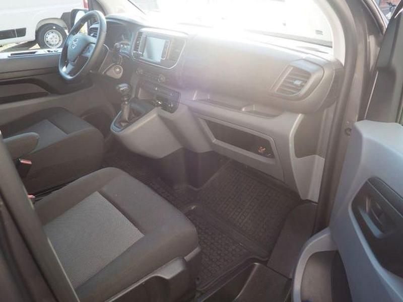 Gebraucht Opel Zafira 144 PS (105 kW) 2022 Mondstein grau/e:vulkan grau (metallic) Van / Kleinbus