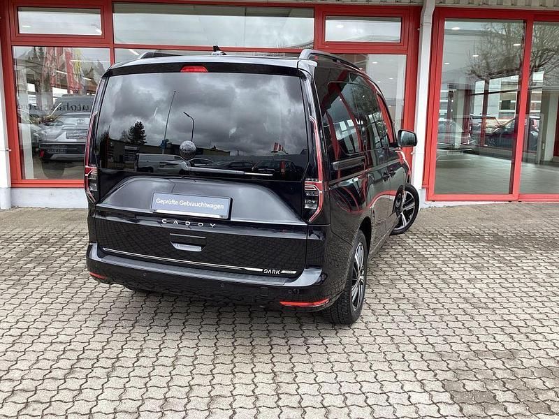 Gebraucht VW Caddy Dark Label 122 PS (89 kW) 2023 Schwarz Van / Kleinbus