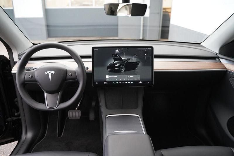 Gebraucht Tesla Model Y Long Range AWD 378 kW (514 PS) 2024 Schwarz SUV