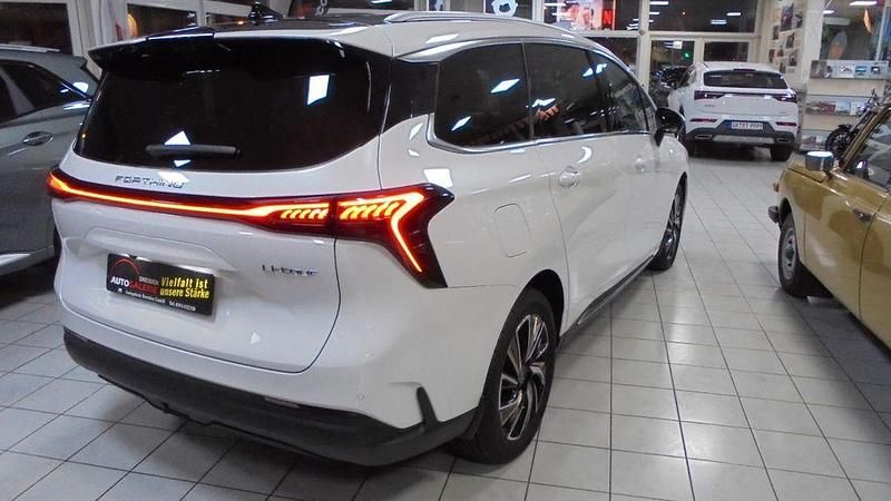 Neu DFSK Forthing 4 177 PS (130 kW) 2026 Weiß Van / Kleinbus