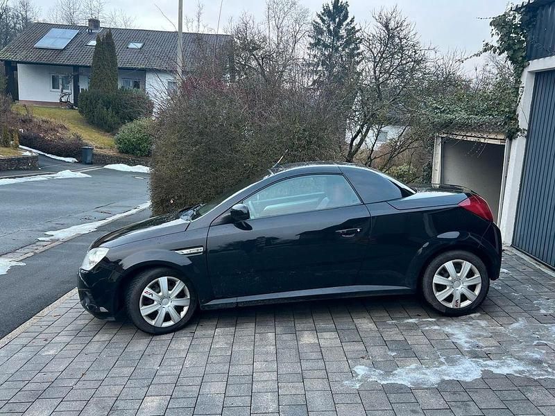 Gebraucht Opel Tigra 125 PS (91 kW) 2008 Schwarz Cabrio