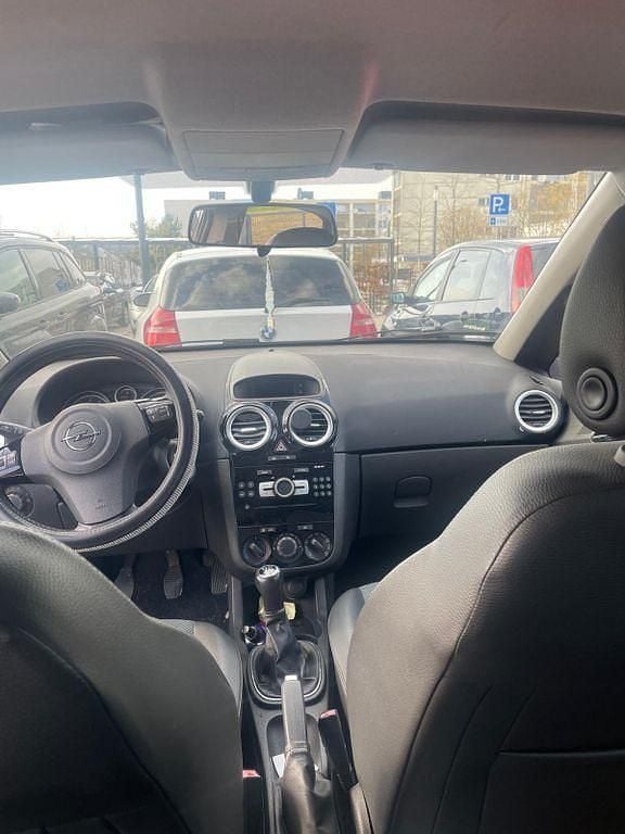 Gebraucht Opel Corsa 80 PS (58 kW) 2009 Schwarz Kleinwagen