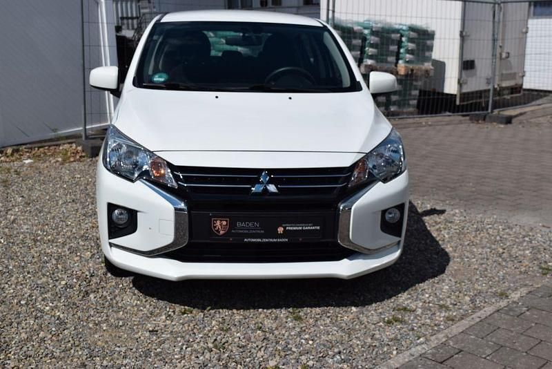 Second-hand Mitsubishi Space Star Select 71 CP (52 kW) 2022 Alb Hatchback