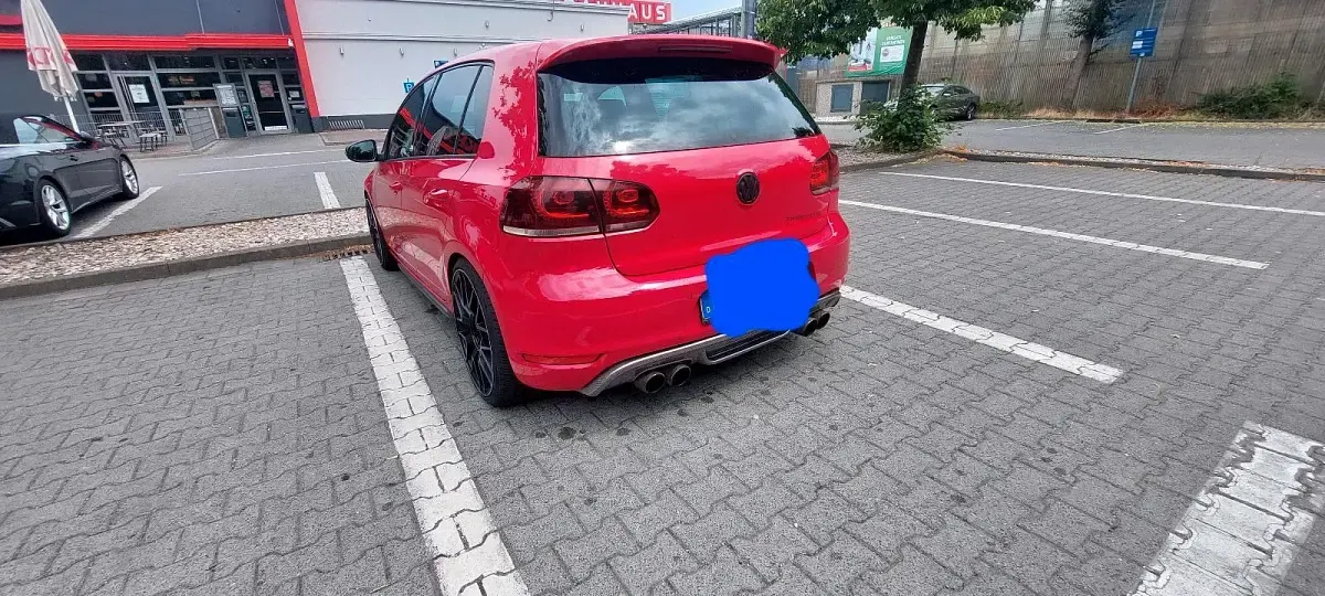 Gebraucht VW Golf VI GTI 210 PS (154 kW) 2011 Rot Kleinwagen
