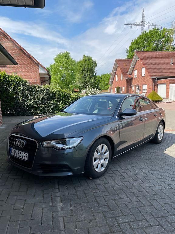 Grau Gebraucht 2012 Audi A6 S-Line Limousine | 7.777 € - Bild 1/4