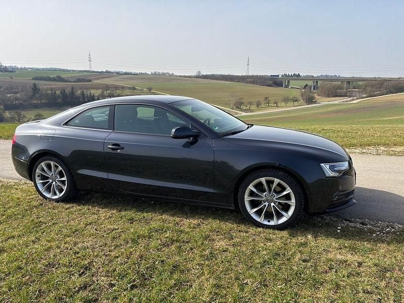 Gebraucht Audi A5 177 PS (130 kW) 2012 Blau Coupé