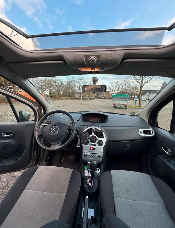 Second-hand Renault Modus 112 CP (82 kW) 2008 Auriu Monovolum