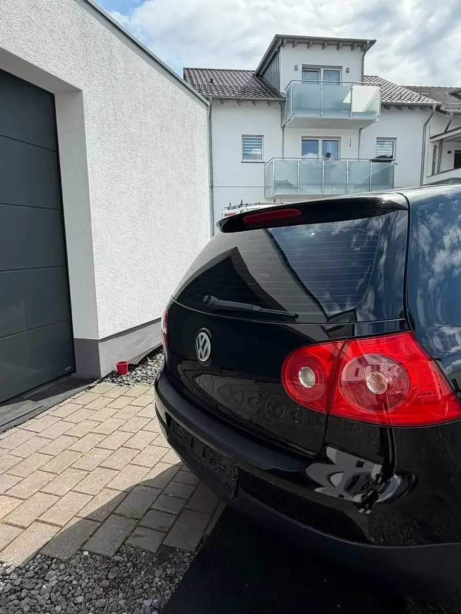 Gebraucht VW Golf V 75 PS (55 kW) 2005 Schwarz Kleinwagen