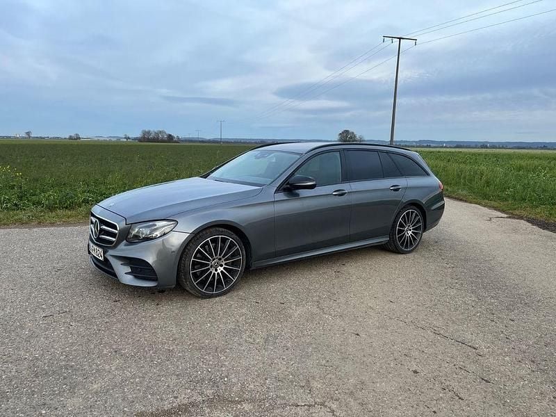 Second-hand Mercedes E400 340 CP (250 kW) 2018 Gri Berlinǎ
