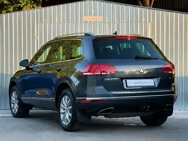 Gebraucht VW Touareg 280 PS (205 kW) 2016 Grau SUV