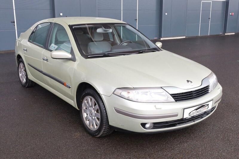Silber Gebraucht 2001 Renault Laguna II Initiale Limousine | 2.800 € (Teuer) - Bild 1/4