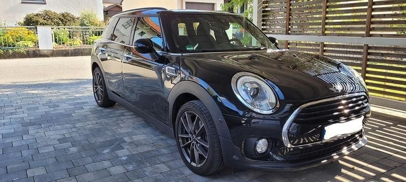 Schwarz Gebraucht 2017 Mini Cooper D Clubman Kombi | 14.200 € (Fairer Preis) - Bild 1/4