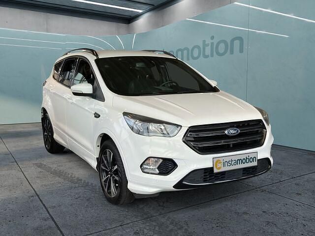 Weiß Gebraucht 2019 Ford Kuga ST-Line SUV | 18.330 € (Teuer) - Bild 1/2