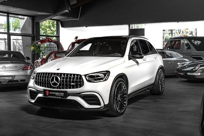 Weiß Gebraucht 2021 Mercedes GLC63 AMG AMG SUV | 64.900 € (Fairer Preis) - Bild 1/4