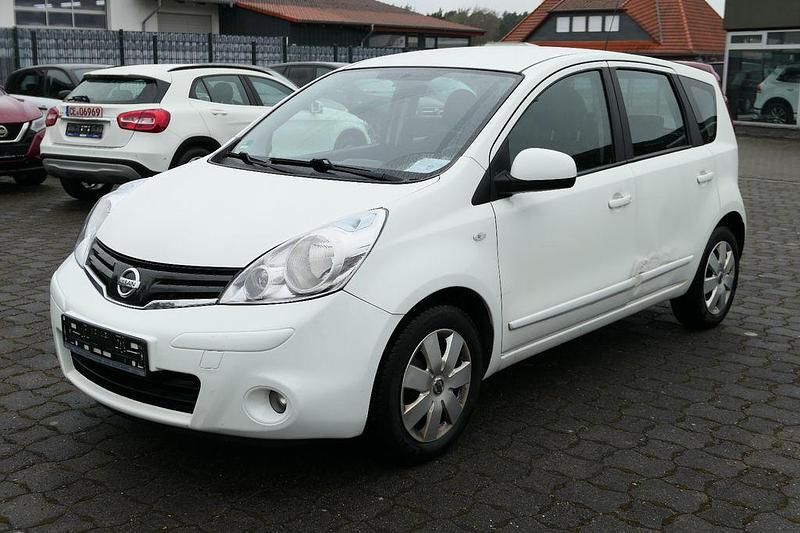 Gebraucht Nissan Note Acenta 88 PS (64 kW) 2009 Weiß Kleinwagen