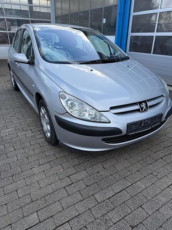 Gebraucht Peugeot 307 109 PS (80 kW) 2002 Silber Limousine
