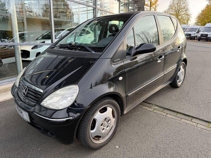 Schwarz Gebraucht 2002 Mercedes A190 Elegance Van / Kleinbus | 1.450 € (Superpreis) - Bild 1/4
