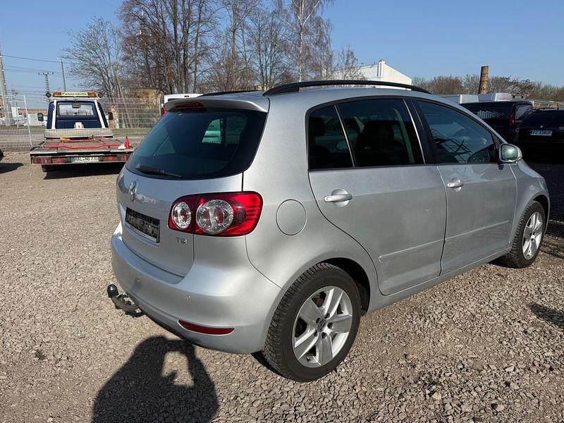 Gebraucht VW Golf VI Team 86 PS (63 kW) 2010 Silber Kleinwagen