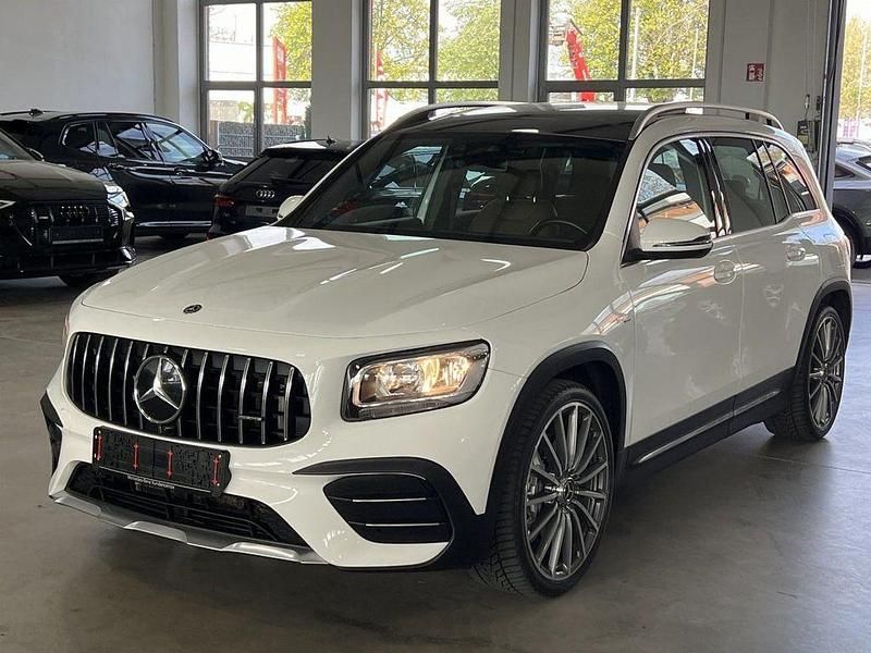 Weiß Gebraucht 2020 Mercedes GLB35 AMG SUV | 39.990 € (Fairer Preis) - Bild 1/4