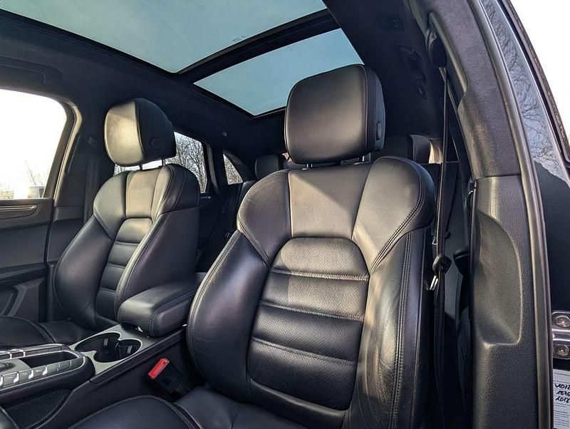 Gebraucht Porsche Macan Turbo 400 PS (294 kW) 2016 Grau SUV