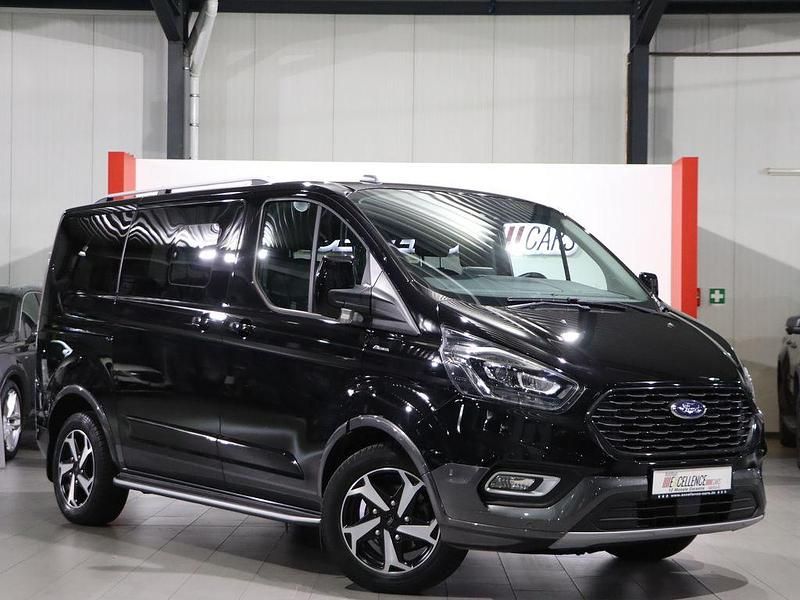 Schwarz Gebraucht 2022 Ford Tourneo Custom Active Van | 42.998 € (Guter Preis) - Bild 1/4