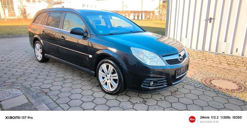 Schwarz Gebraucht 2008 Opel Vectra Kombi | 2.290 € (Fairer Preis) - Bild 1/4