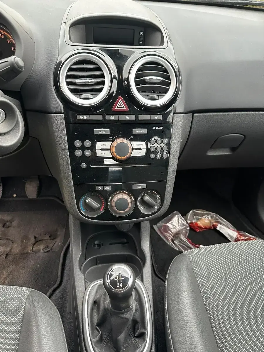 Gebraucht Opel Corsa 90 PS (66 kW) 2009 Schwarz Kleinwagen