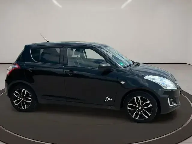 Gebraucht Suzuki Swift X-TRA 94 PS (69 kW) 2015 Schwarz Kleinwagen
