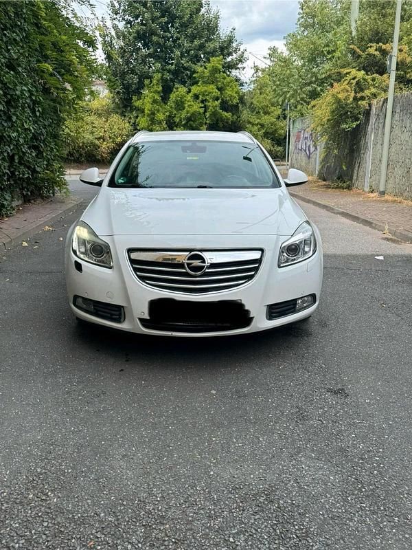 Schwarz Gebraucht 2013 Opel Insignia Kombi | 2.999 € (Superpreis) - Bild 1/4