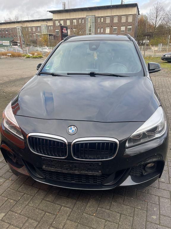 Schwarz Gebraucht 2016 BMW 220 M Sport Kombi | 13.700 € (Superpreis) - Bild 1/4