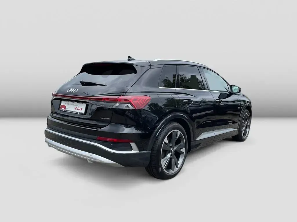Gebraucht Audi Q4 e-tron Comfort 194 kW (265 PS) 2023 Mythosschwarz metallic SUV